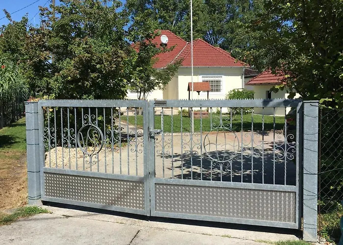Semesterbostad Ida Balatonmáriafürdő