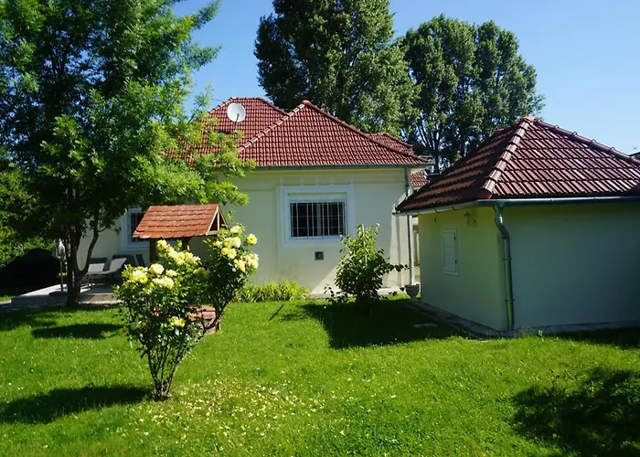Semesterbostad Ida Balatonmáriafürdő